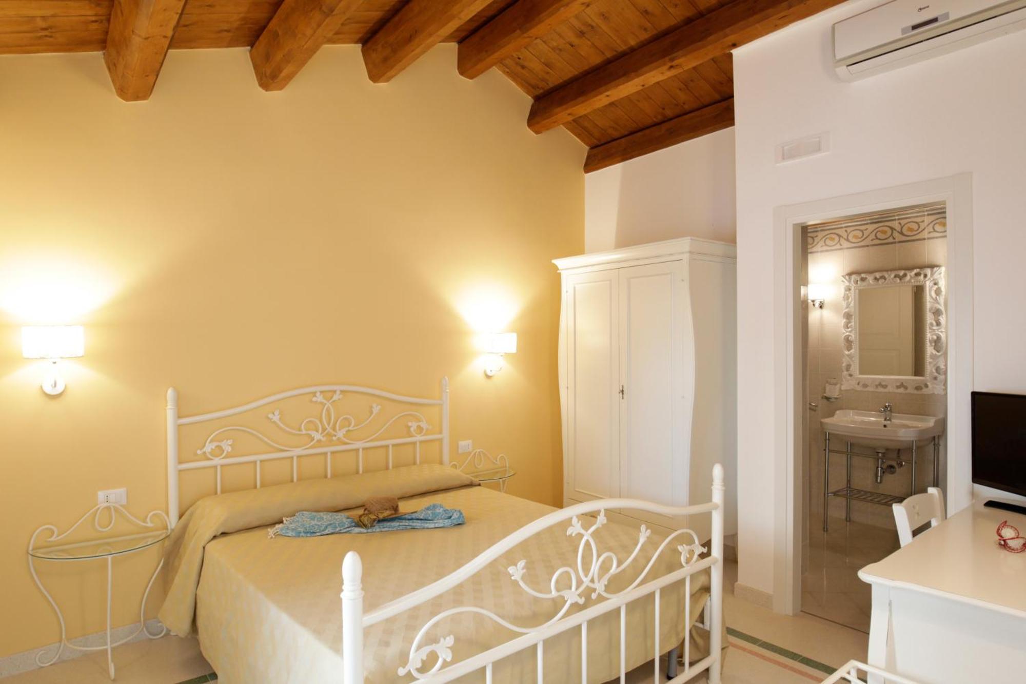 B&B Monsignore Vieste Buitenkant foto