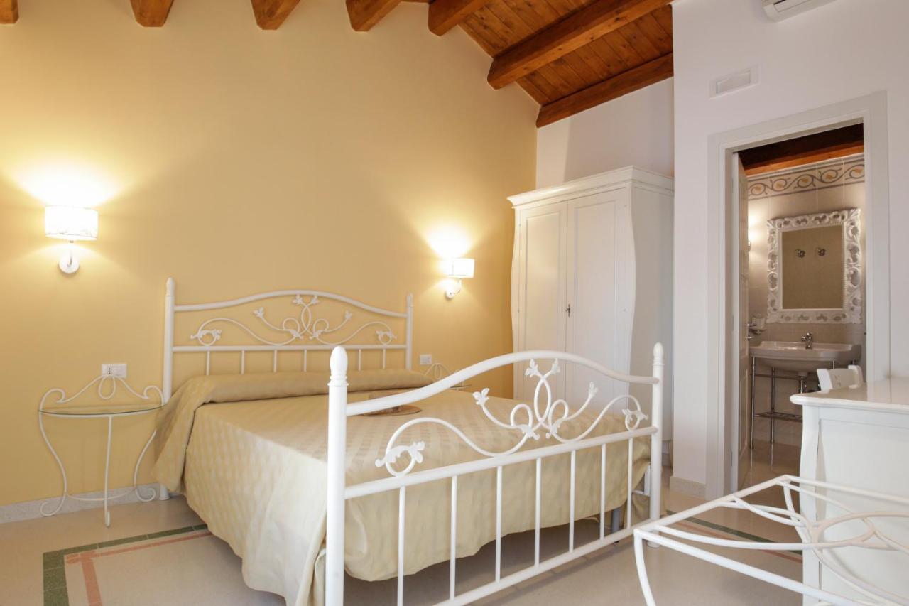 B&B Monsignore Vieste Buitenkant foto