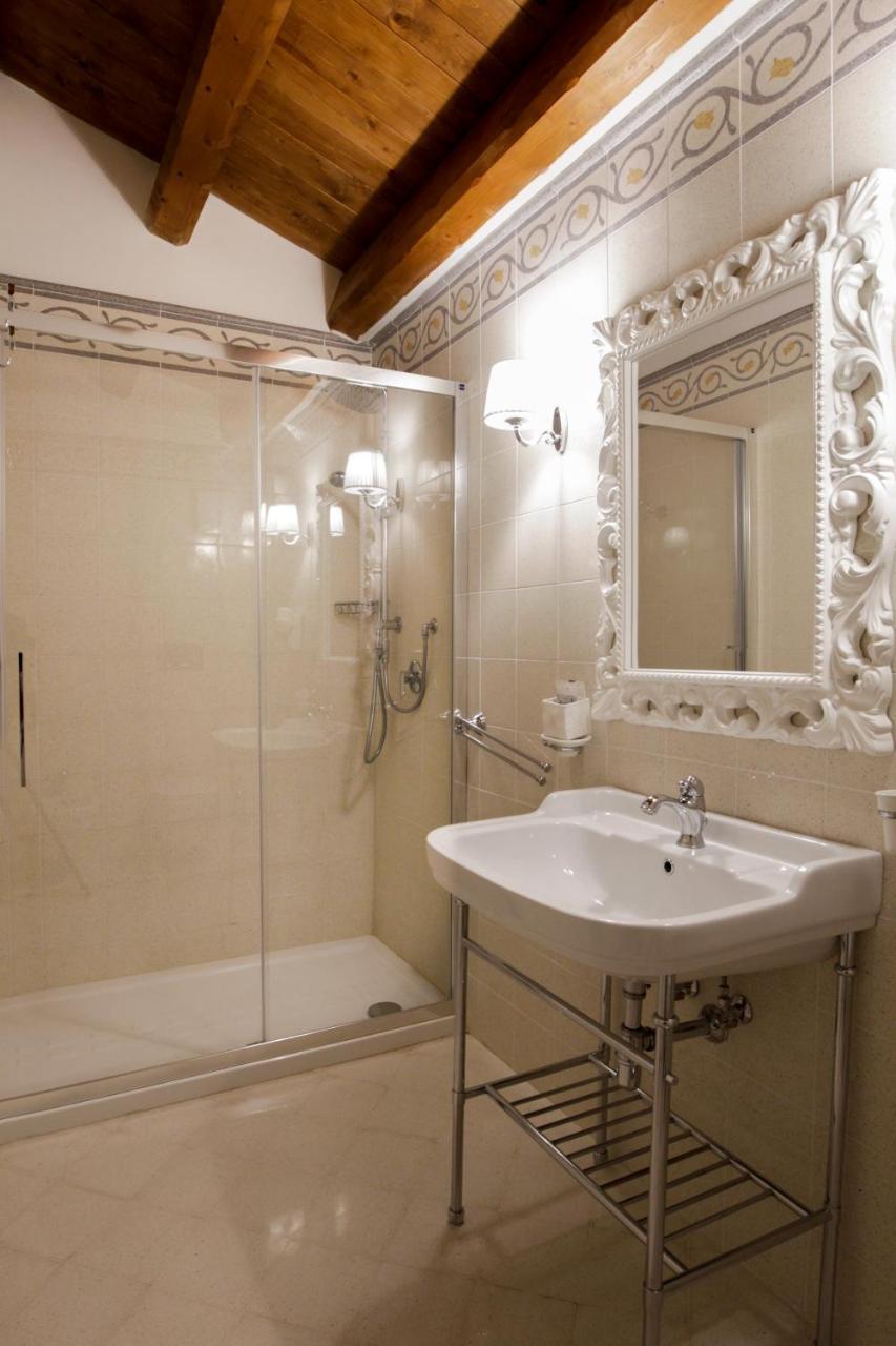 B&B Monsignore Vieste Buitenkant foto