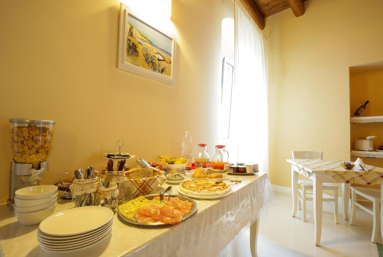 B&B Monsignore Vieste Buitenkant foto